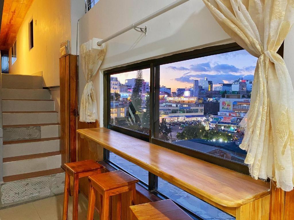 Gold Night Hotel Da Lat Zewnętrze zdjęcie
