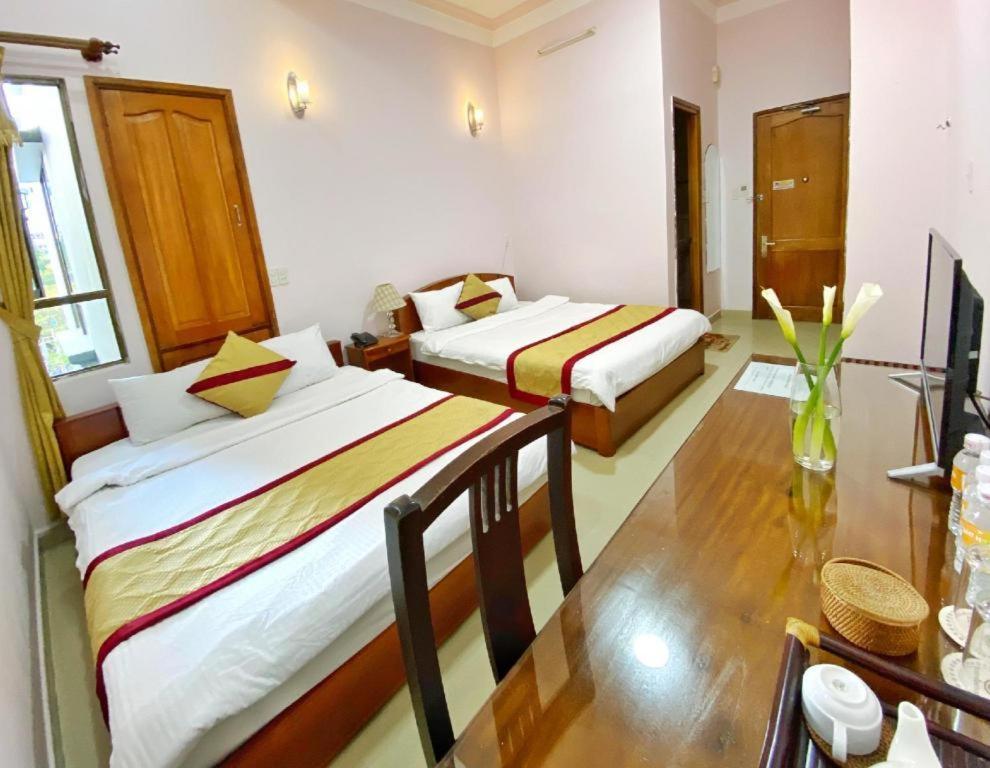 Gold Night Hotel Da Lat Zewnętrze zdjęcie