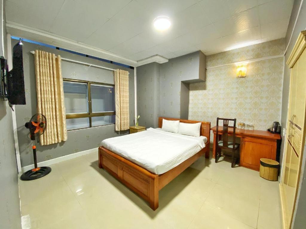 Gold Night Hotel Da Lat Zewnętrze zdjęcie